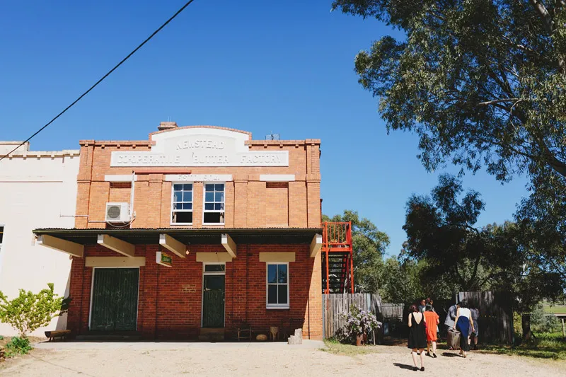Photo by Jonathan Ong. theweddingnotebook.com