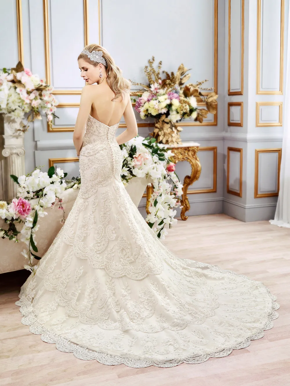 Val Stefani Spring 2016 Collection. theweddingnotebook.com