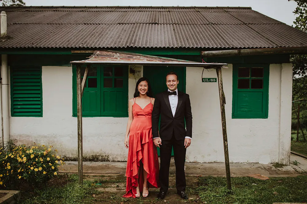 Photo by Hellow Jane Lee. theweddingnotebook.com