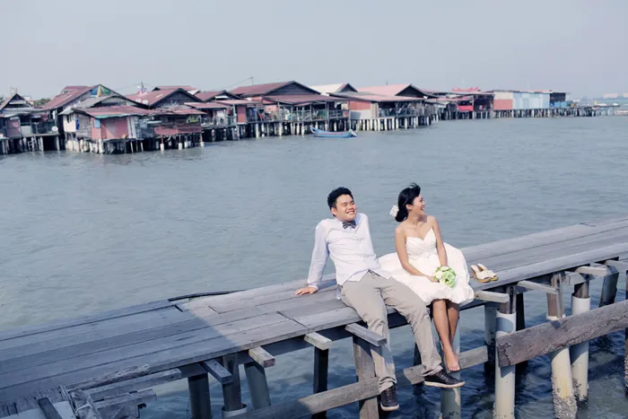 Photography by U Wang Studio. theweddingnotebook.com