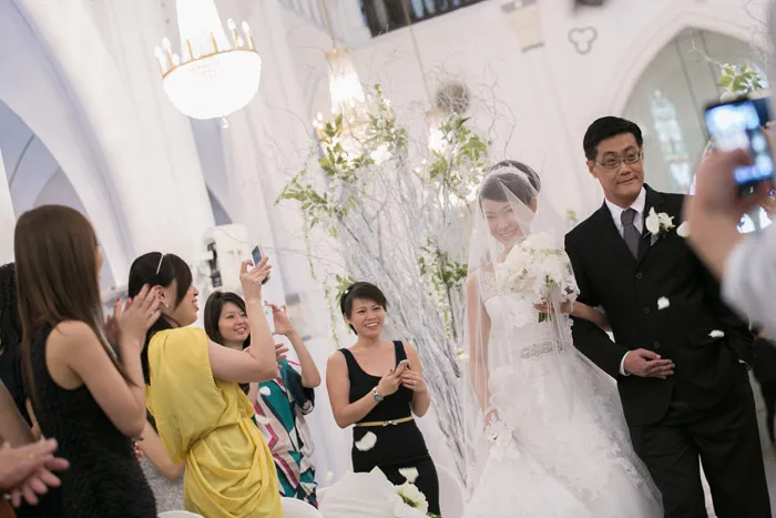 Photography by Kennfoo Weddings. theweddingnotebook.com