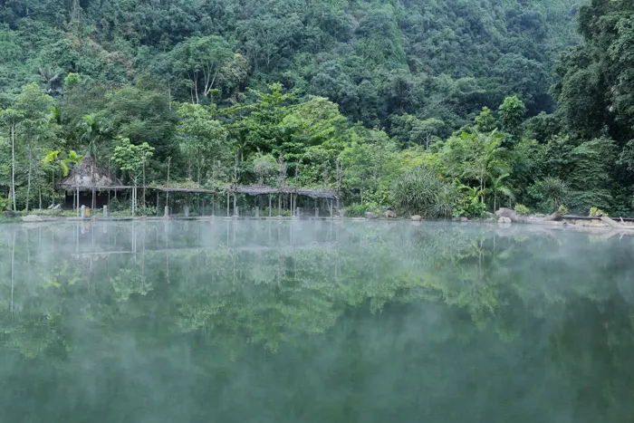 Photo by U Wang Photography. theweddingnotebook.com