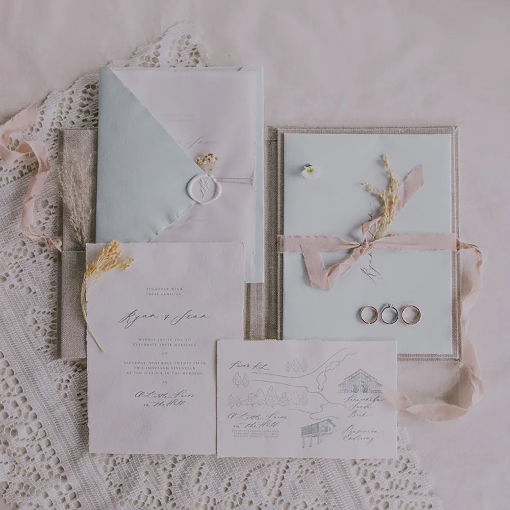 Photo by Hellojanelee. theweddingnotebook.com