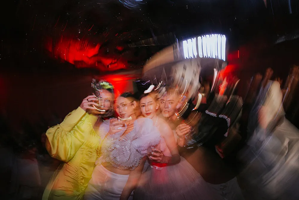 Photo by Louis Gan Photography. theweddingnotebook.com