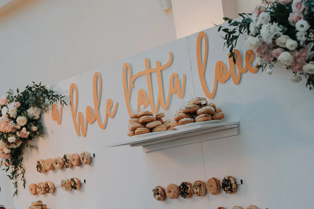 Photo by Daren Chong Photography. theweddingnotebook.com