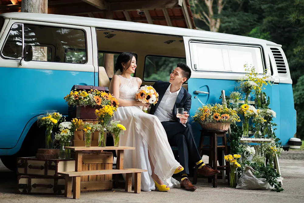 Photo by Pause Studios. theweddingnotebook.com