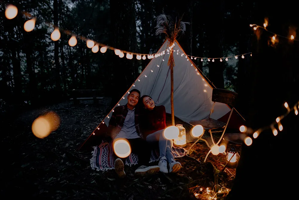 Photo by Jessielyee Photography. theweddingnotebook.com