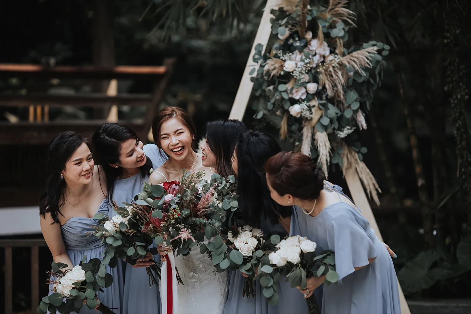 Zach Chin of Munkeat Studio. theweddingnotebook.com