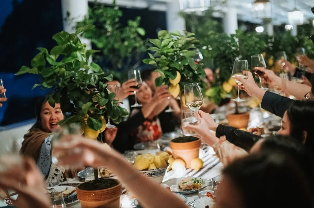 Destination wedding in Positano, Italy. Munkeat Photography. theweddingnotebook.com