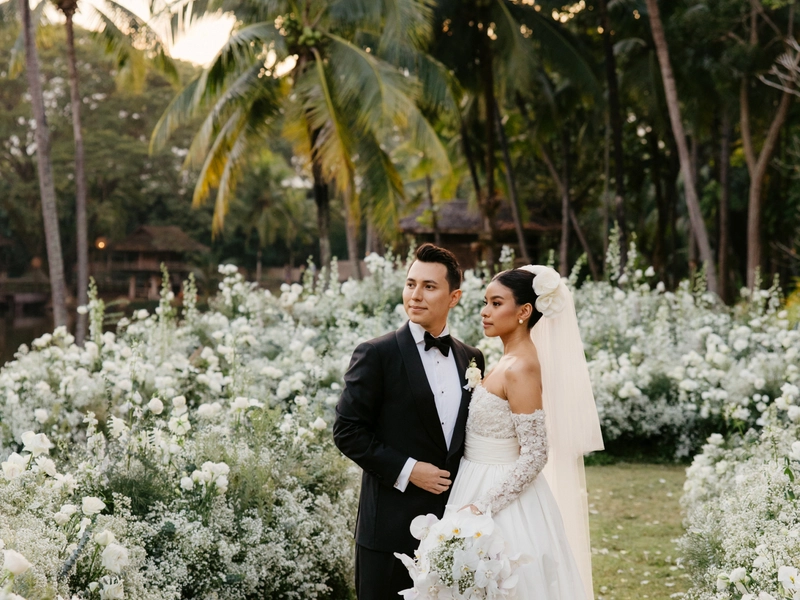 Wedding Set Against A Backdrop of Rice Fields at Four Seasons, Chiang Mai