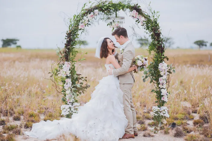 Multifolds Photography. Styling by Heaven In A Wild Flower. theweddingnotebook.com 