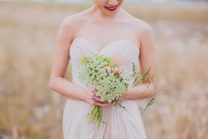 Multifolds Photography. Styling by Heaven In A Wild Flower. theweddingnotebook.com 