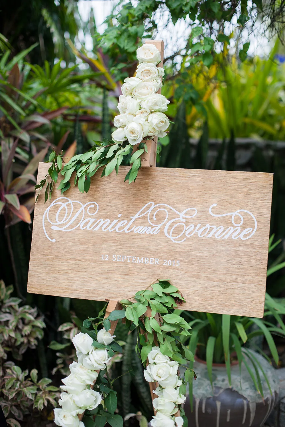 Wedding at Shangri-La's Rasa Ria Resort &amp; Spa, Sabah. Photo by Stories by Integricity. theweddingnotebook.com