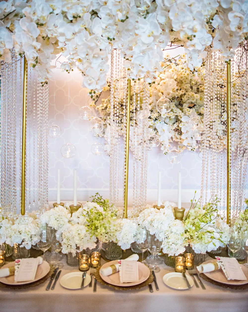 Hilton Kuala Lumpur white and gold glam. theweddingnotebook.com 