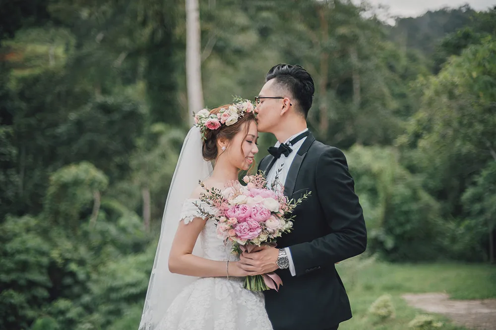 Photo by Fixer Photography. theweddingnotebook.com