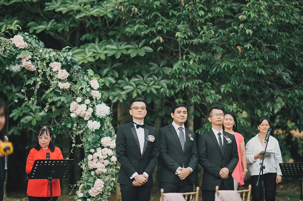 Photo by Fixer Photography. theweddingnotebook.com