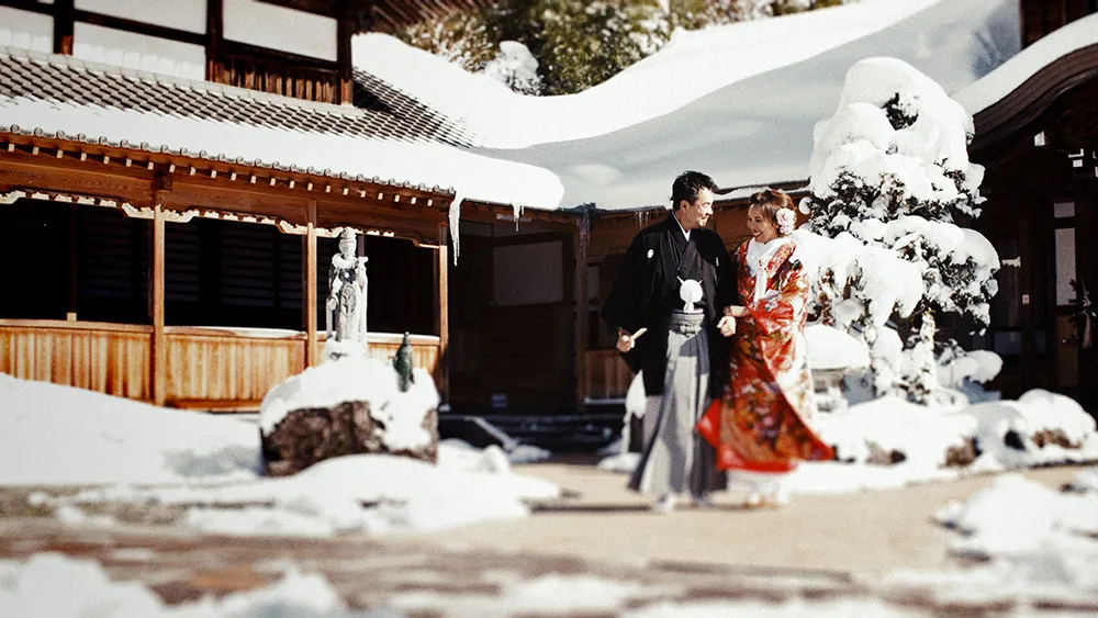 Photography by The Royal Workshop Japan. theweddingnotebook.com