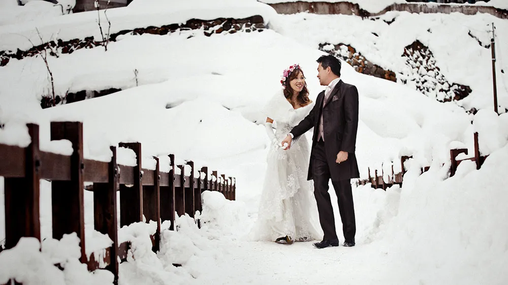 Photography by The Royal Workshop Japan. theweddingnotebook.com