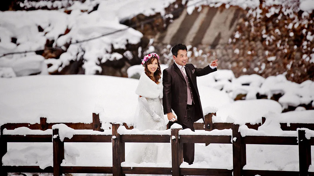 Photography by The Royal Workshop Japan. theweddingnotebook.com