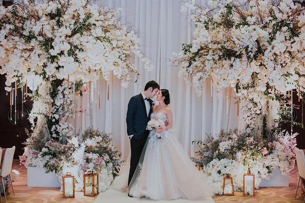 Flowers by Wishing Tree. MunKeat Photography. Planning by MY Wedding Planner. theweddingnotebook.com