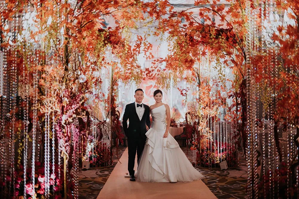 Flowers by Wishing Tree. MunKeat Studio. Planning by Tie The Knot. theweddingnotebook.com