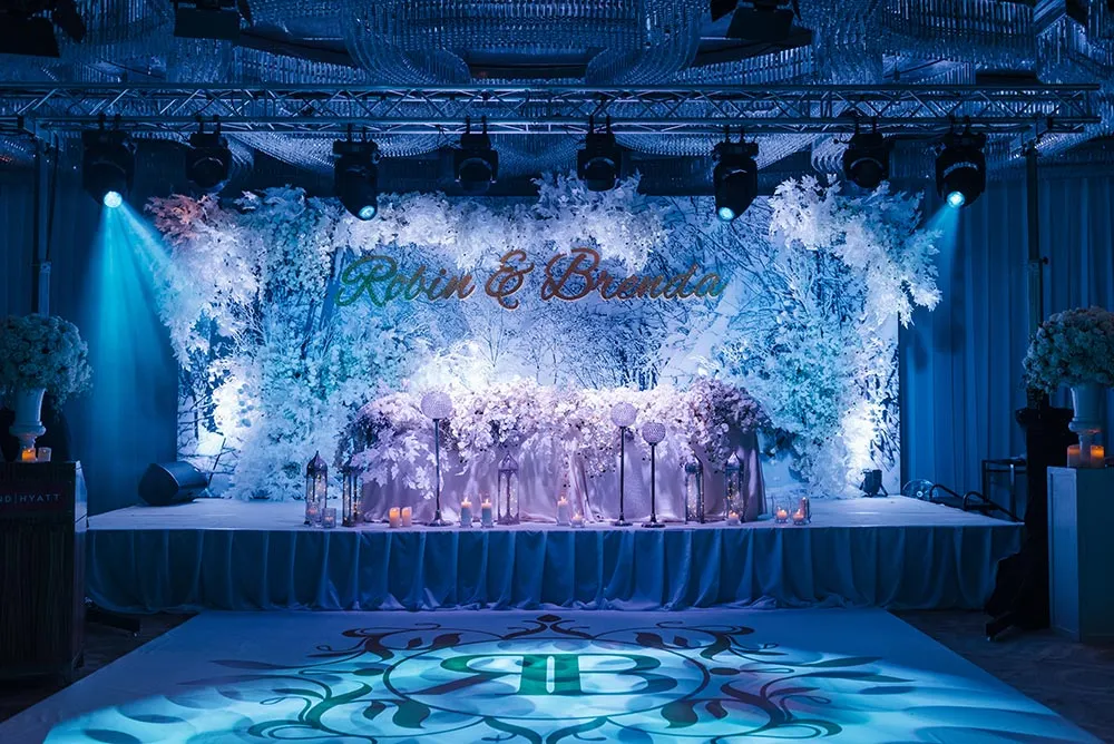 Flowers by Wishing Tree. Peter Herman Photography. Planning by MY Wedding Planner. theweddingnotebook.com 