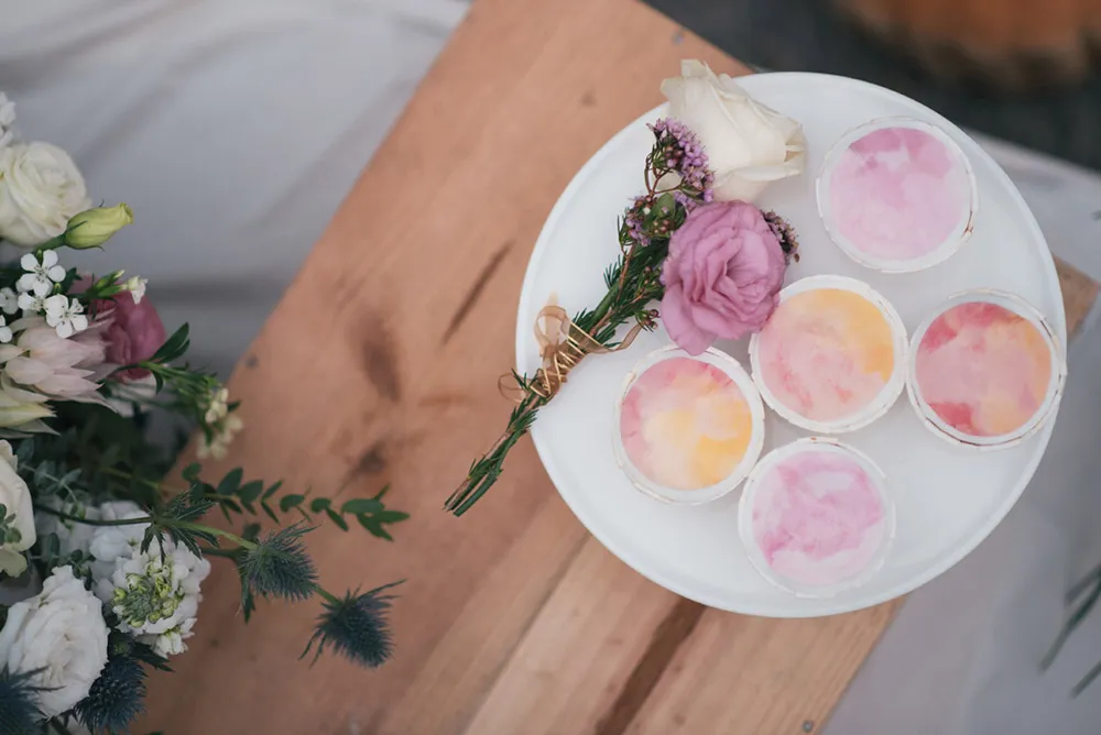 Photo by Lightedpixels Photography. theweddingnotebook.com