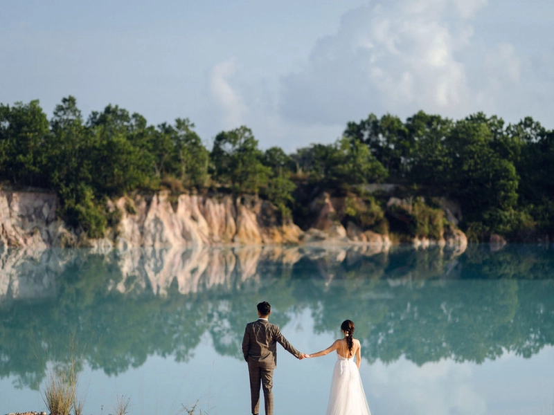 Xiao Qian (@geiwosushi) and Xavier’s Effortless Photoshoot at Bintan Island, Indonesia