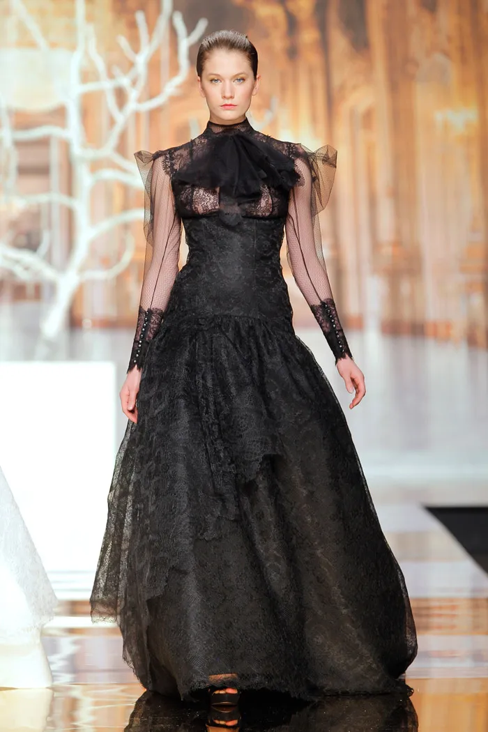 YolanCris 2014 Bridal Collection – Ethereal Evanescence. theweddingnotebook.com